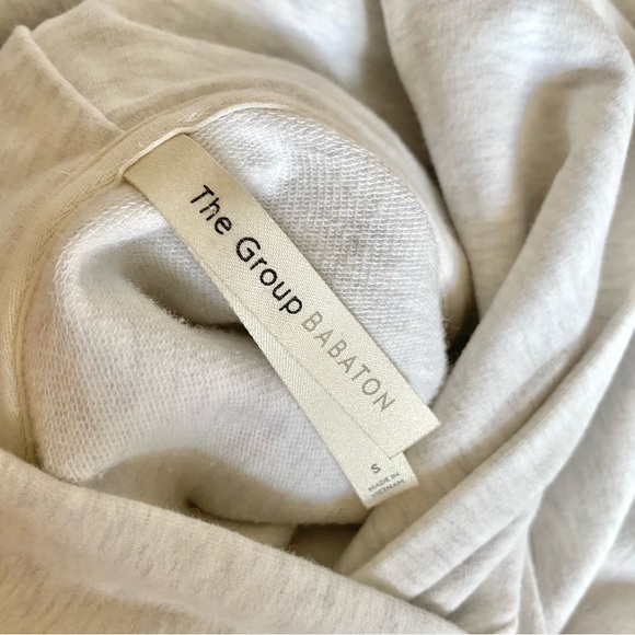 Aritzia babaton weekender hoodie light grey - Picture 4 of 7